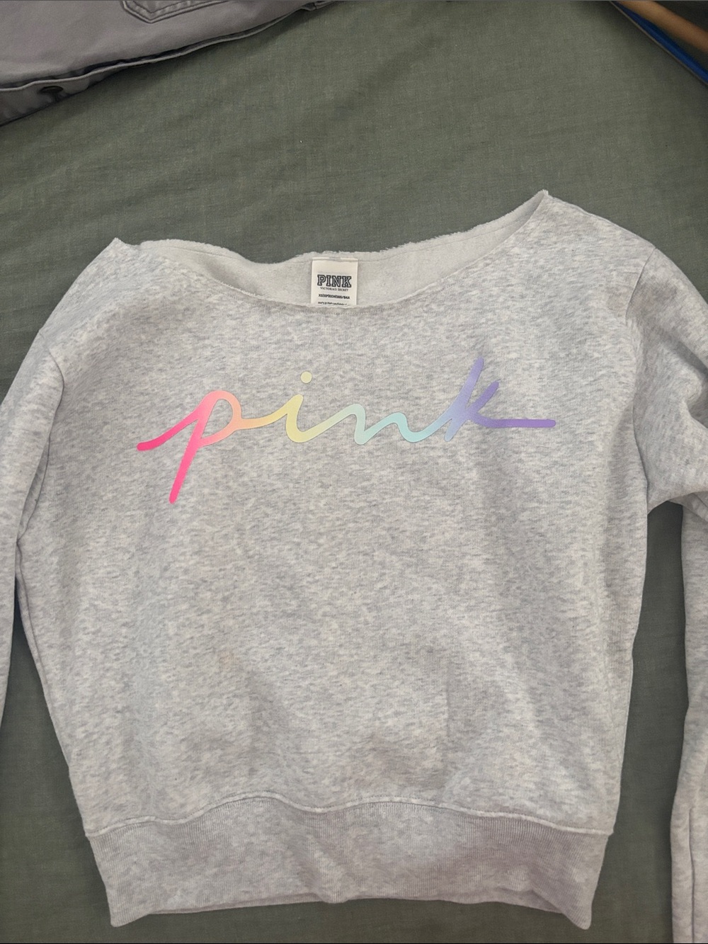 PINK Victoria's Secret Light Gray Pullover with Logo Tag